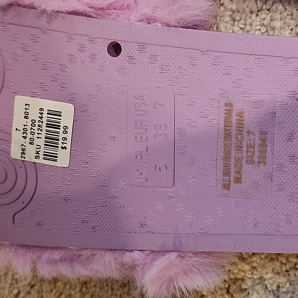 Malibu Barbie Rhinestone fur house slippers - Picture 5 of 6